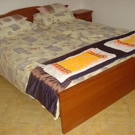 Two-bedroom Bravo 5 شقة ساني بيتش