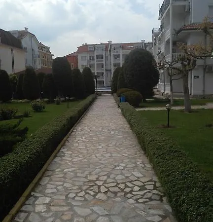 Апартамент Two-bedroom Bravo 5